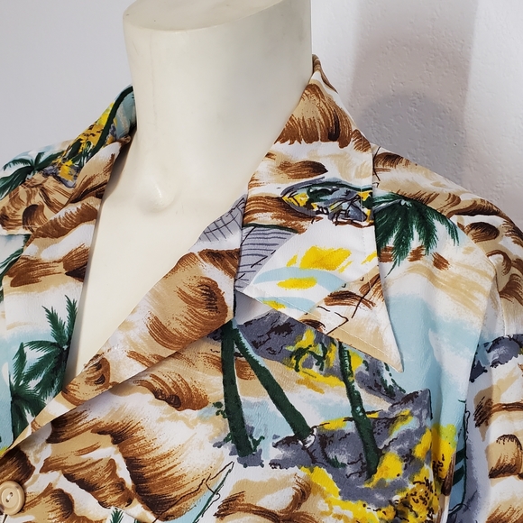 Vintage 70s Hawaiian Tiki Shirt - Picture 2 of 6